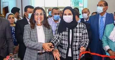 وزيرة التضامن الاجتماعى تفتتح معرض "ديارنا" للأثاث والمفروشات