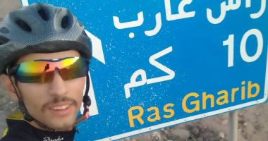 "البسكلتة بسكلتة".. عادل يسافر بين المحافظات بالدراجة ويخطط لرحلة إلى السعودية