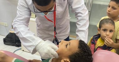 توقيع الكشف الطبى على 1681حالة فى قوافل طبية بالمنيا والبحيرة ..صور
