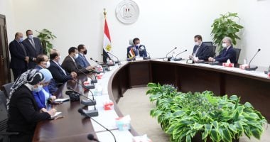 وزير التعليم العالى يوقع عقد اتفاق إنشاء حرم جامعى جديد للجامعة الأهلية الفرنسية
