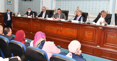 "محلية النواب" تبحث تثبيت المتعاقدين بمشروعات الوحدات المحلية فى البحيرة