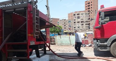 الحماية المدنية بالقليوبية تسيطر على حريق بعقار بشيرا الخيمة.. صور