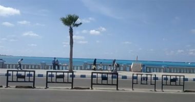 شواطئ وكورنيش مطروح.. هدوء ومتعة وروقان مع تزايد إقبال المصطافين.. لايف