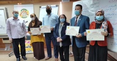 التنمية المحلية تنظم دورة "فن الإتيكيت" للعاملين بإدارات العلاقات العامة بالمحافظات