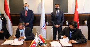 بروتوكول تعاون بين القوى العاملة وشركة عالمية للتدريب على تصنيع الملابس الجاهزة