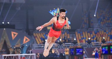 إصابة قوية لعمر العربي لاعب منتخب الجمباز في منافسات كأس العالم بمصر.. فيديو