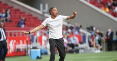إنريكي غير راض عن تعادل منتخب اسبانيا أمام البرتغال 