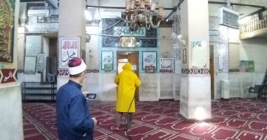محافظ أسيوط: استمرار حملات تعقيم وتطهير المساجد وجميع المنشآت لمواجهة كورونا 