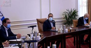 رئيس الوزراء خلال اجتماع مجلس إدارة الهيئة العامة للمنطقة الاقتصادية لقناة السويس: عقد اجتماع كل 3 أشهر.. مدبولى: الدولة اتخذت خلال الفترة الماضية خطوات كبيرة لدفع العمل بالمشروعات الجارى تنفيذها بالمنطقة
