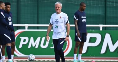 ديشامب: مستعد للاستمرار مع فرنسا بعد المونديال ولا أطمح في رئاسة الاتحاد