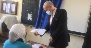 23132 طالبا يؤدون امتحانات الإعدادية بالإسماعيلية بالكمامة والكحول.. لايف وصور