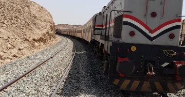 تفاصيل اصطدام جرار بقطار الطوالى بالسد العالى بأسوان بسبب خطأ فى تقدير المسافة.. لايف