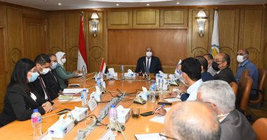 محافظ قنا : مشروع "حيّنا" نموذج لمشروعات التنمية المتكاملة