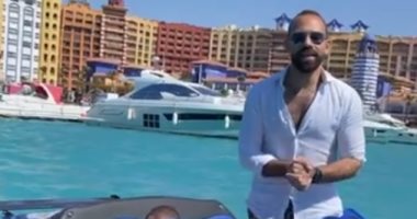 عربية مصرية بتمشي على المية.. بث مباشر لأول تجربة مبهرة في الساحل الشمالي مع حسن مجدى