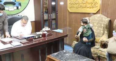 محافظ المنوفية يلتقى بصيادين البحر الفرعونى لبحث مطالبهم.. صور