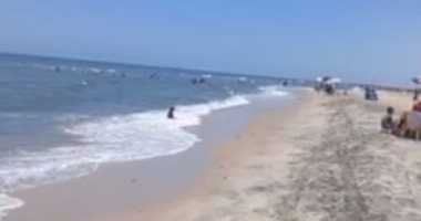 محافظ الإسكندرية يستجيب لشكاوى المواطنين ويغرم شاطئ "إدوارد خراط"