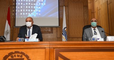 محافظ قنا يشارك آهالى "المعنا" الحوار المجتمعى لمشروع "حيينا" لليوم الثانى