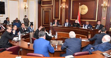 توصيات "صناعة النواب" بشأن خطة التنمية 21/2022.. إلغاء الضرائب العقارية على المصانع والضريبة على المواد الخام المستوردة.. إعداد دراسة جدوى للأراضى الصناعية قبل ترفيقها وطرحها.. ومكافحة الاستيراد العشوائى
