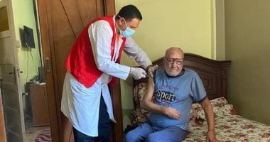 الحكومة تنفى تحصيل رسوم مقابل تقديم خدمات تلقى لقاح كورونا بالمنازل