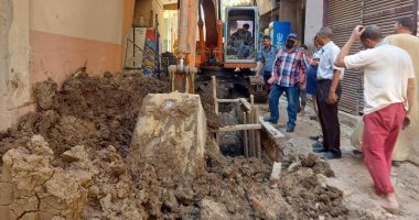 بدء العمل بمشروع الصرف الصحى بمجلس قروى النمسا بأسنا ضمن مبادرة "حياة كريمة"