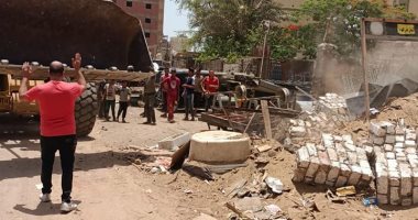 محافظة القاهرة تشن حملات لرفع الإشغالات بالبساتين والمقطم والمعصرة.. صور