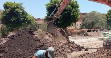 الانتهاء من الرفع المساحى لمشروع الصرف الصحي بشوارع كوم الصعايدة ببنى سويف