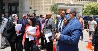 وزير القوى العاملة يناقش ملف العمالة غير المنتظمة مع وفد من تنسيقية شباب الأحزاب