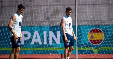 يورو 2020.. منتخب اسبانيا يخوض مرانه على مجموعتين وتعافي أداما تراوري
