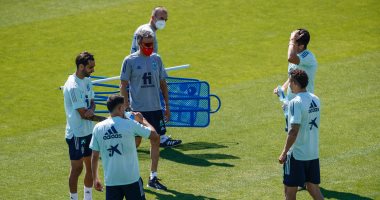 سلبية مسحة كورونا للاعبي إسبانيا لليوم الثالث وترقب نتيجة يورنتى