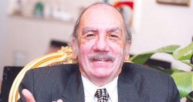 محفوظ عبد الرحمن.. كتب القصة القصيرة والنقد الأدبى
