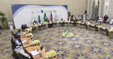 شاهد.. كبار علماء باكستان وأفغانستان يوقعون "إعلان السلام فى أفغانستان" بجوار البيت الحرام