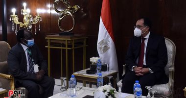 مدبولى: توجيهات دائمة من الرئيس السيسي بالتعاون الكامل مع الأشقاء فى السودان..صور