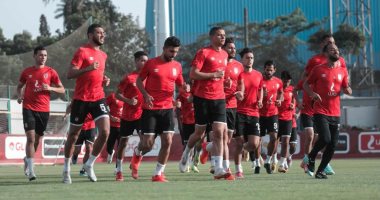 انتظام نيدفيد ومران شاق للحراس أبرز ملامح تدريب الاهلي استعدادا للترجي.. صور