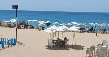 شط إسكندرية يا شط الهوى.. إقبال كبير على شواطئ عروس البحر المتوسط.. فيديو