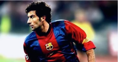 جول مورنينج.. فيجو يقتل بيتيس ويقود برشلونة للتتويج بلقب كأس الملك