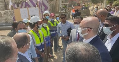 وزير التنمية المحلية يشيد بنموذج القيادة الشابة بمحافظة بنى سويف.. صور