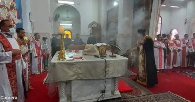 مطرانية المنيا تحتفل بعيد القديس أباهور داخل ديره الأثرى