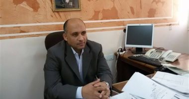 تعليم مطروح: استبعاد مديرى مدرستين وإحالة لجنة الصحة للشئون القانونية لعدم الانضباط