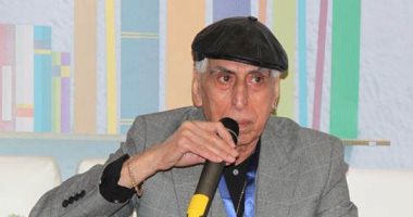 سعدى يوسف مترجما.. تعرف على الوجه الآخر للشاعر العراقى