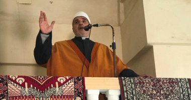 حكاية الشيخ "عمارة".. 32 سنة فى نشر الدين الوسطى بشمال سيناء.. إمام أوقاف تحدى الظروف وواصل رسالته الدعوية بعد المعاش على منبر مسجد الشيخ خلف جنوب الشيخ زويد.. وقطع مسافات سيرا على أقدامه لإيصال رسالته ..فيديو