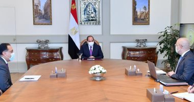 الرئيس السيسى يستعرض الموقف التنفيذى للمشروعات القومية لـ"الإسكان" بالجمهورية