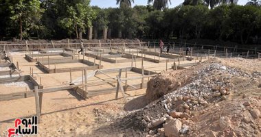 "حياة كريمة" مستقبل التنمية فى قرى ونجوع مدينتى إسنا وأرمنت بالأقصر.. إقامة مجمعات خدمات المواطنين وتطوير المدارس ومراكز الشباب وتوصيل شبكات الصرف والمياه.. والمحافظ يتابع التنفيذ وإنهاؤها قبل نهاية العام.. صور