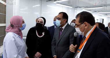 رئيس الوزراء يفتتح أحد مصانع القطاع الخاص بالمنطقة الحرة بمدينة نصر.. صور