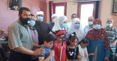 توزيع "تابلت ناطق" للطلاب المكفوفين بالمعاهد الأزهرية بالوادى الجديد