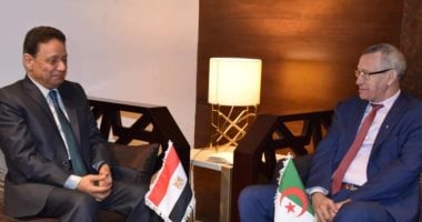 رئيس "الأعلى للإعلام" يلتقى وزير الاتصال والناطق باسم الحكومة الجزائرية