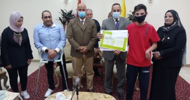 محافظ شمال سيناء يكرم 3 من ذوى احتياجات خاصة حصدو بطولات كأس مصر