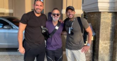 أمير كرارة فى صورة مع محمد حماقى: "ولاد الأصول اللى مفيش زيهم"
