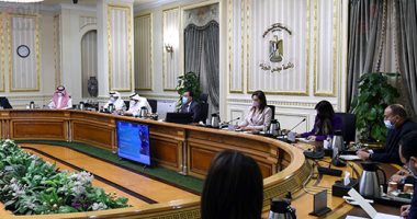 رئيس الوزراء يبحث زيادة الاستثمارات المصرية السعودية مع مسئولين بالمملكة.. صور