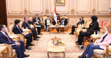 القصبى: نرفض ازدواجية بعض الدول للتدخل فى شئون الدول الداخلية.. صور