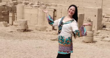 نجل الفنانة علا رامى عن "بوسة" والدته لعادل إمام: مفيش حاجة عملتيها ممكن تكسرنى